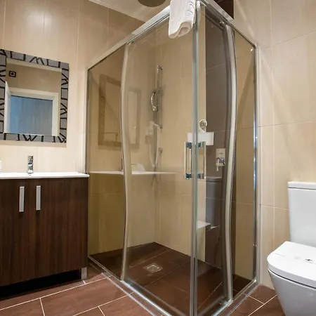 Copacabana Otel 2*