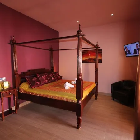 ホテル Copacabana タリファ